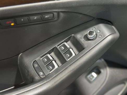 Used 2013 Audi Q5 2.0T Premium Plus image 34