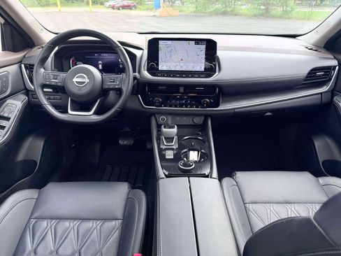 Used 2023 Nissan Rogue Platinum AWD/4WD image 15