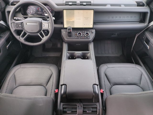 New 2026 Land Rover Defender 130 X-Dynamic SE AWD/4WD image 14