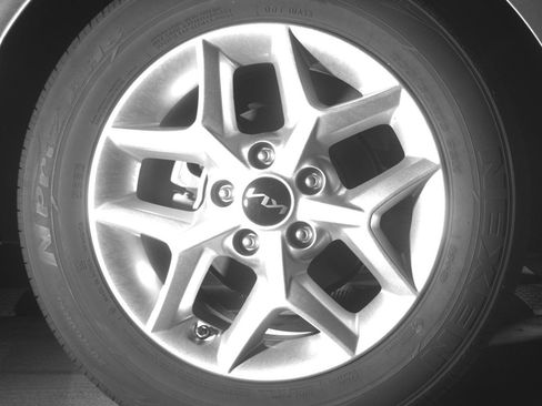 Used 2025 Kia Soul LX w/ LX Technology Package FWD image 15