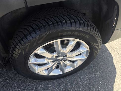 Used 2017 Jeep Cherokee Limited AWD/4WD image 39