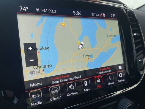 Used 2019 Jeep Grand Cherokee Altitude image 7