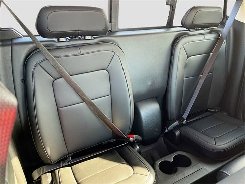 Used 2022 Chevrolet Colorado ZR2 w/ ZR2 Midnight Special Edition image 27