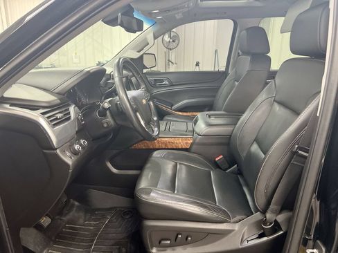 Used 2019 Chevrolet Tahoe Premier AWD/4WD image 21