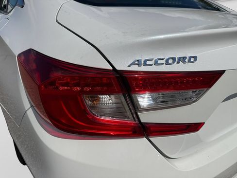 Used 2018 Honda Accord EX image 20