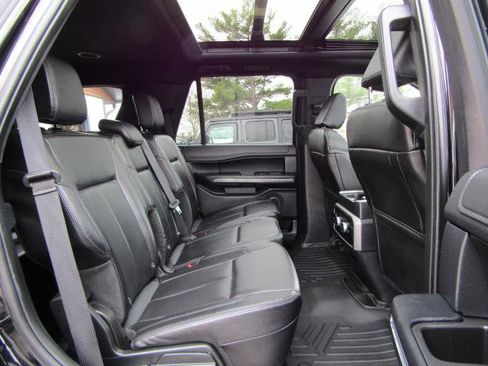 Used 2021 Ford Expedition XLT w/ Equipment Group 202A image 19