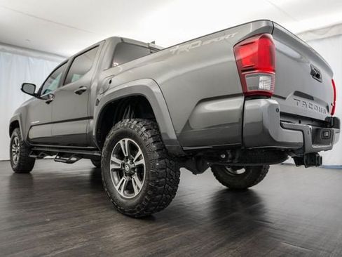 Used 2019 Toyota Tacoma TRD Sport w/ Technology Package RWD image 31
