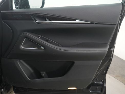 Used 2024 INFINITI QX60 Sensory image 13