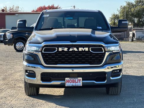 New 2026 RAM 1500 4x4 Crew Cab image 8