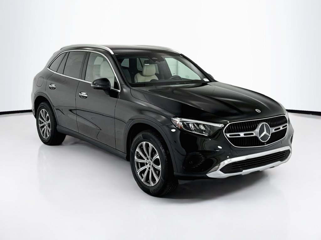 Certified 2026 Mercedes-Benz GLC 300 image 3