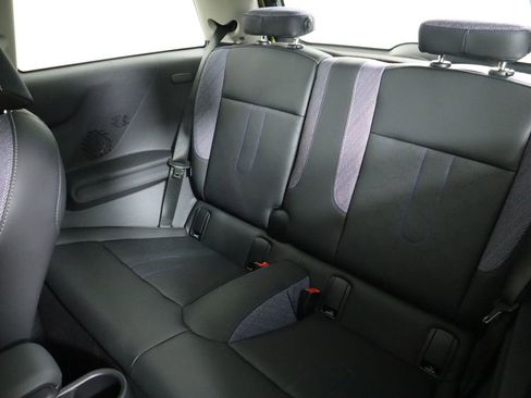 Certified 2025 MINI Cooper S image 22