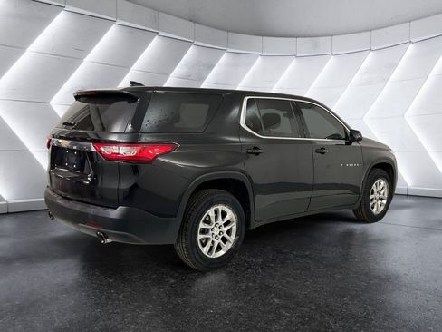 Used 2020 Chevrolet Traverse LS w/ LPO, Cargo Package FWD image 4