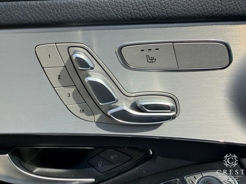 Used 2020 Mercedes-Benz GLC 300 4MATIC image 11