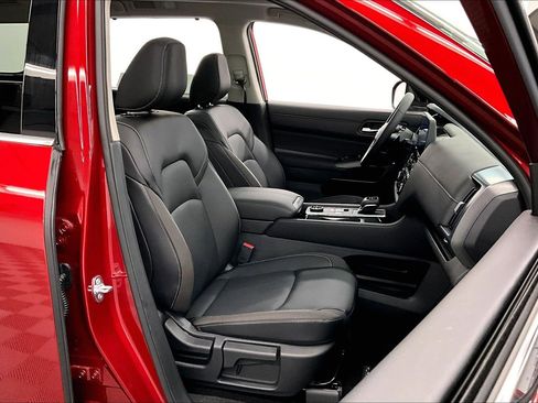 New 2026 Nissan Pathfinder SL w/ SL Premium Package AWD/4WD image 42