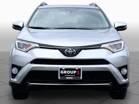 Used 2018 Toyota RAV4 XLE image 4