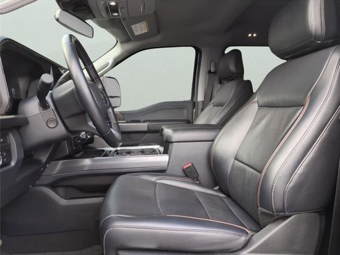 Used 2024 Ford F250 Lariat w/ Sport Appearance Package image 17