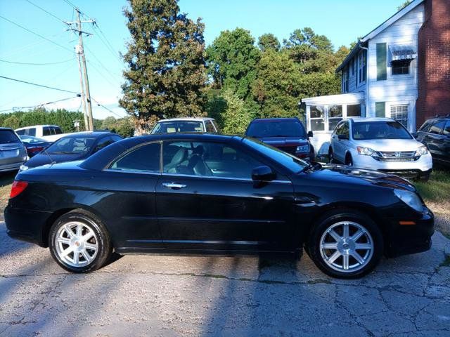 Used 2008 Chrysler Sebring Limited w/ Luxury Group FWD image 8