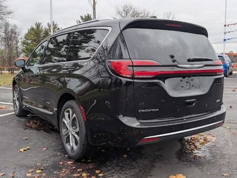 New 2026 Chrysler Pacifica Pinnacle AWD/4WD image 4