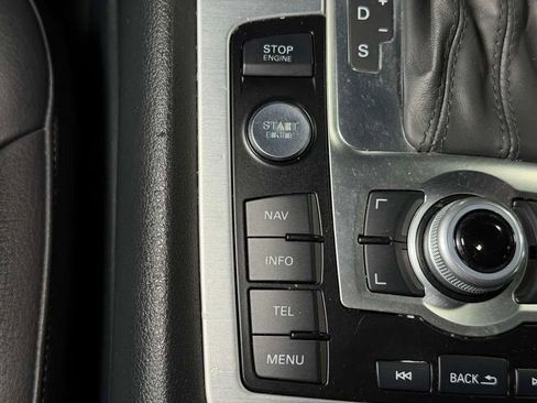 Used 2013 Audi Q7 3.0T S line Prestige w/ S Line Pkg AWD/4WD image 40