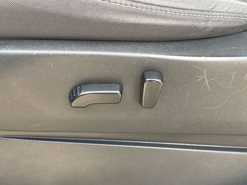 Used 2022 Nissan Frontier SV image 21