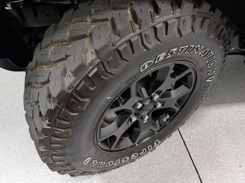 Used 2022 Jeep Wrangler Sport AWD/4WD image 9