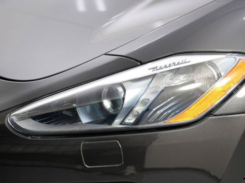 Used 2018 Maserati GranTurismo Sport image 48