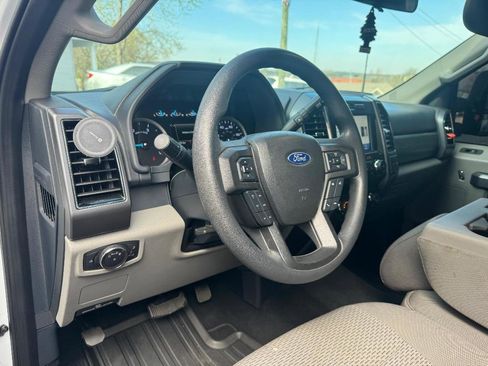 Used 2022 Ford F350 XLT image 22