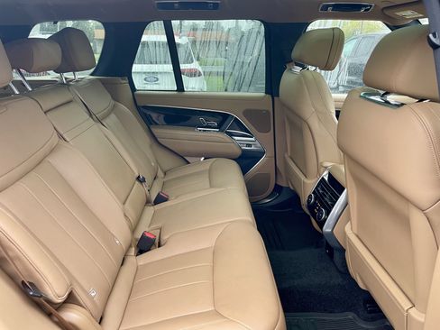 Used 2024 Land Rover Range Rover SE AWD/4WD image 31