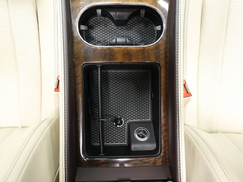 Used 2014 Bentley Flying Spur W12 AWD/4WD image 36