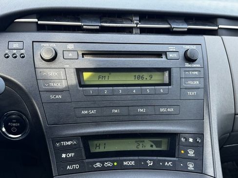 Used 2011 Toyota Prius Two image 8