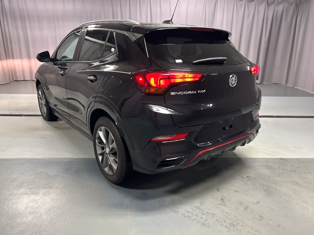 Used 2022 Buick Encore GX Preferred w/ Sport Touring Package FWD image 5