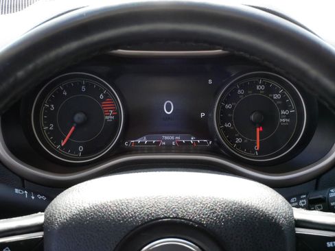 Used 2018 Jeep Cherokee Limited image 21