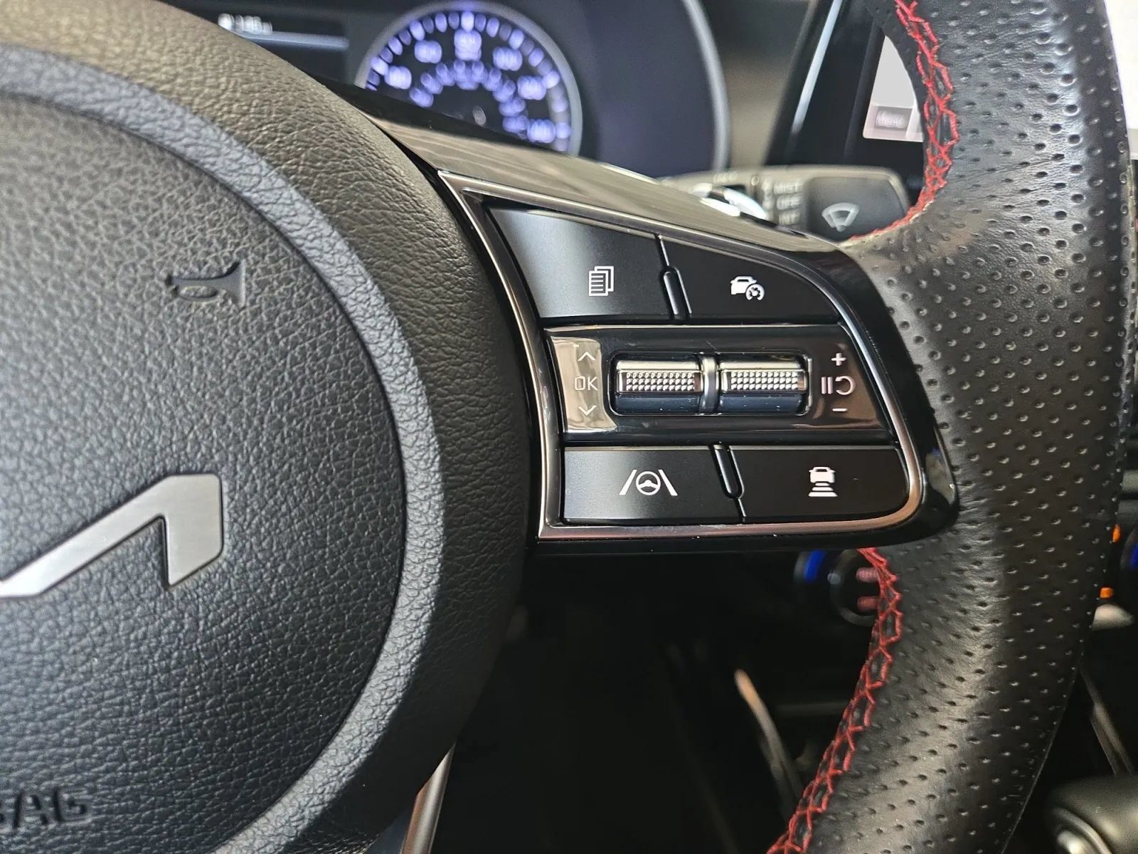 Used 2022 Kia Forte GT w/ GT2 Package FWD image 22