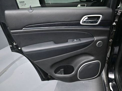 Used 2018 Jeep Grand Cherokee Summit AWD/4WD image 31