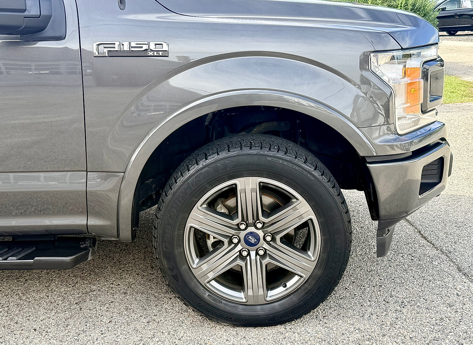 Used 2020 Ford F150 XLT w/ Equipment Group 302A Luxury AWD/4WD image 12