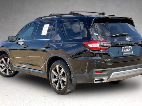 Used 2024 Honda Pilot Elite image 4