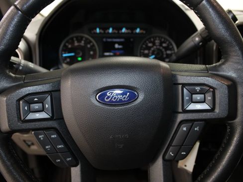 Used 2020 Ford F150 XLT w/ Equipment Group 302A Luxury AWD/4WD image 45