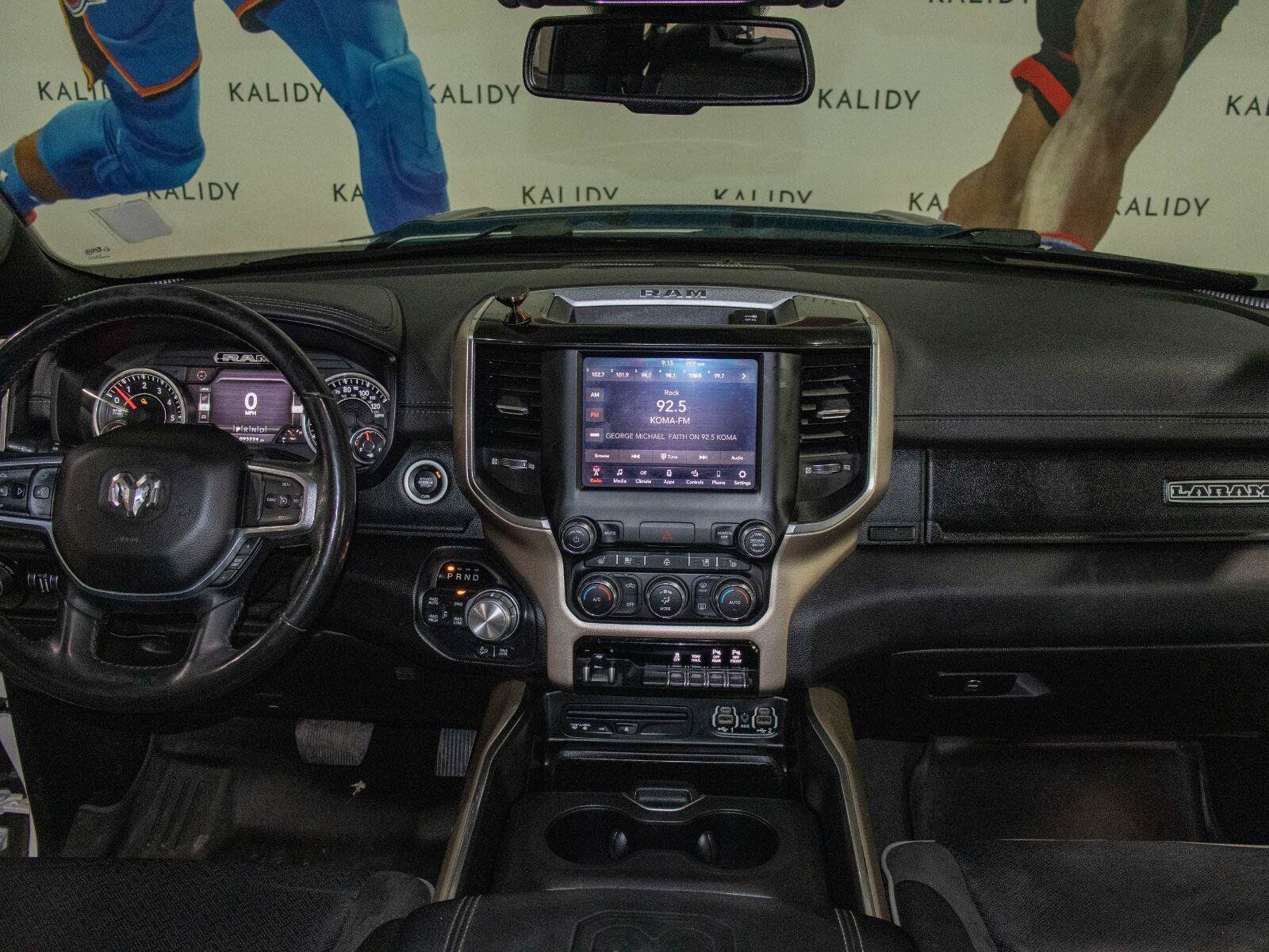 Used 2019 RAM 1500 Laramie w/ Sport Appearance Package AWD/4WD image 3