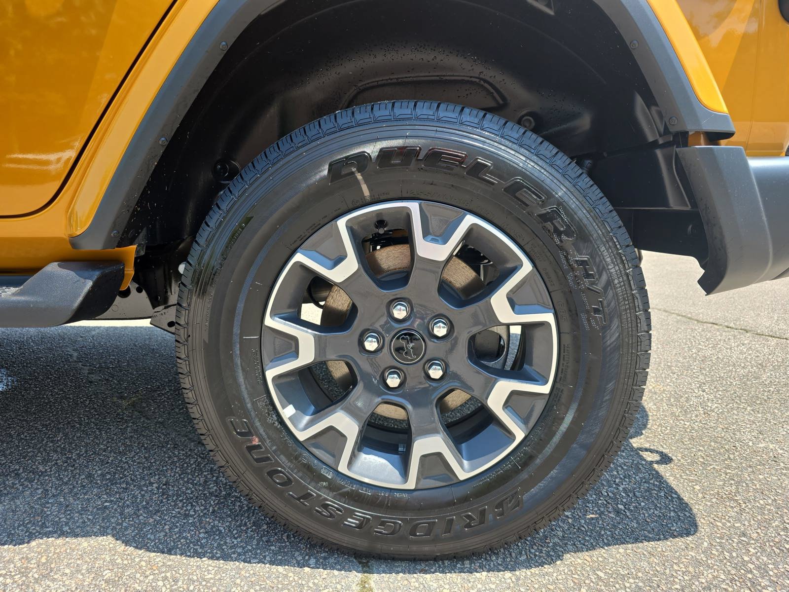 New 2026 Jeep Wrangler Unlimited Sahara AWD/4WD image 33