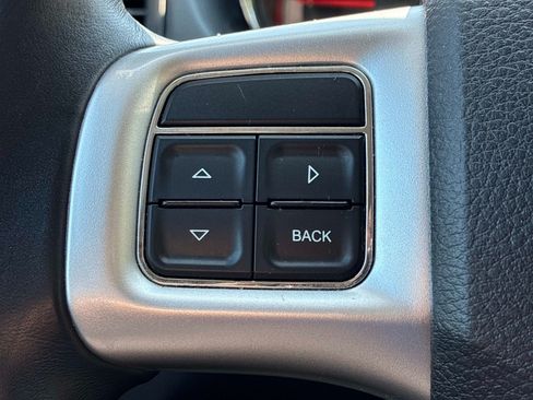Used 2016 Dodge Grand Caravan SXT w/ Rear Park Assist Package FWD image 26