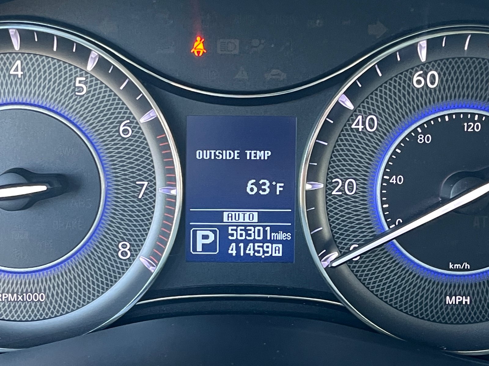 Used 2017 INFINITI QX80 4WD w/ Deluxe Technology Package image 11