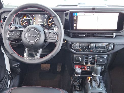 New 2026 Jeep Wrangler Unlimited Rubicon 392 w/ Quick Order Package 27X Moab AWD/4WD image 26