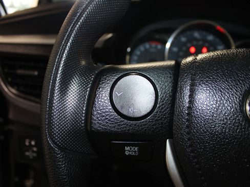 Used 2014 Toyota Corolla L FWD image 12