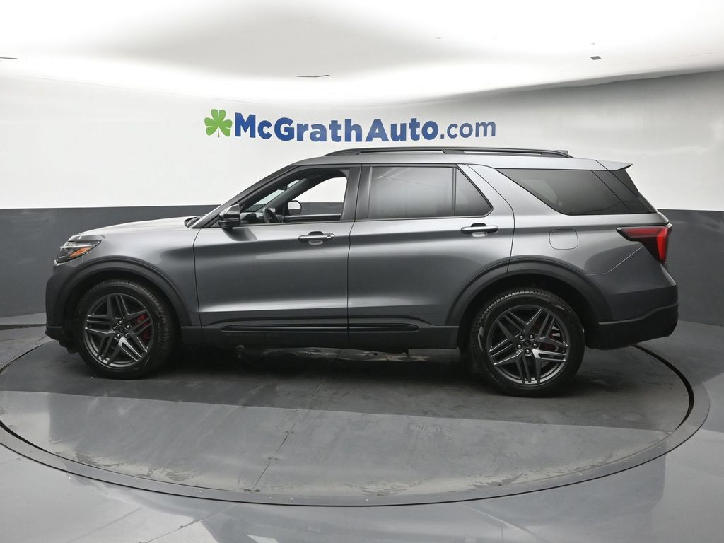 Used 2025 Ford Explorer ST AWD/4WD image 22