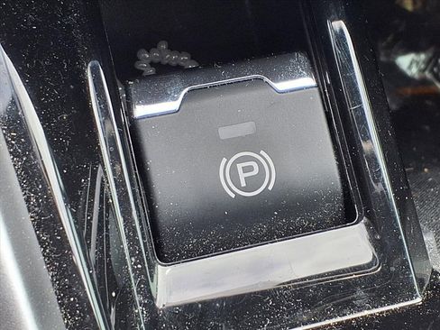 Used 2023 Subaru Legacy Premium image 24