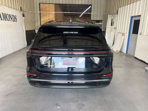 New 2025 Lincoln Nautilus Reserve w/ Jet Appearance Package image 5