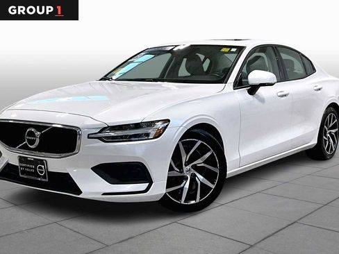 Used 2019 Volvo S60 T6 Momentum image 1