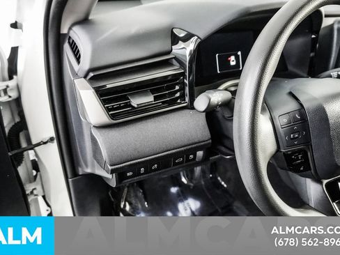 Used 2025 Toyota Camry LE image 31