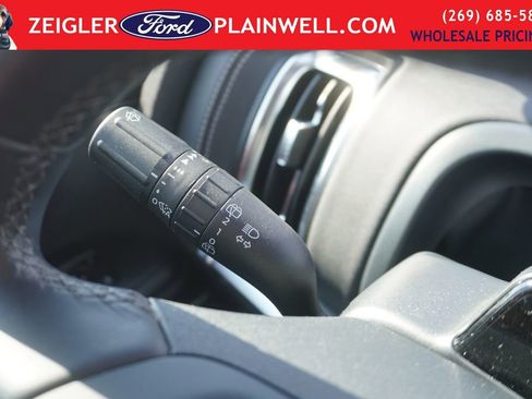 Used 2025 Ford Expedition Max Platinum image 34
