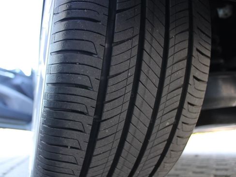 Used 2023 Toyota Camry XLE image 13